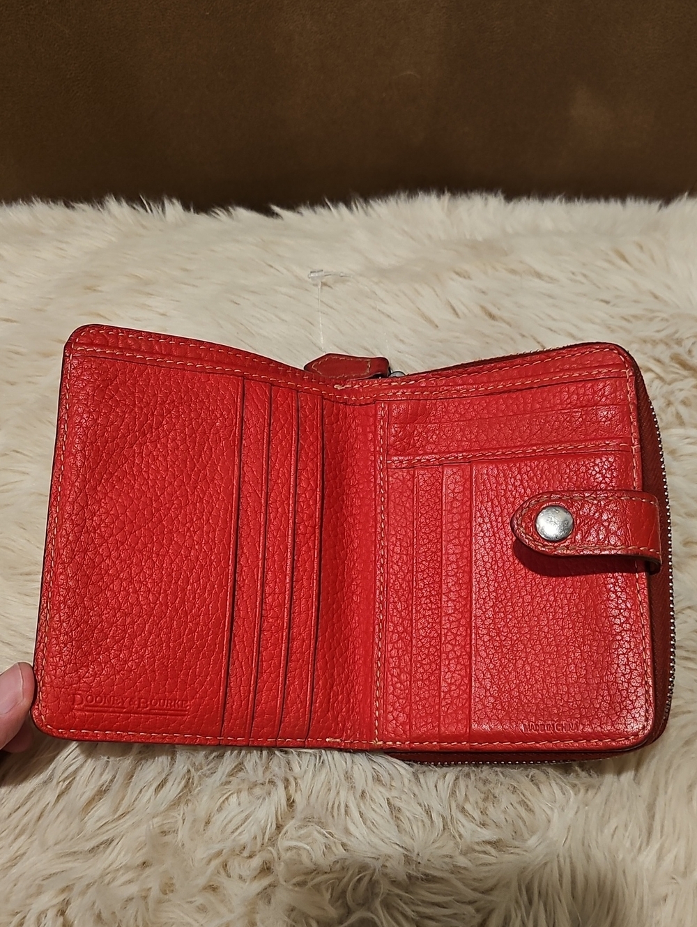 Dooney & Bourke Red Pebnled Leathet Clutch Wallet EUC - Picture 5 of 10